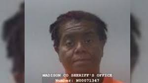 Lynn Howze's Instagram, Twitter & Facebook