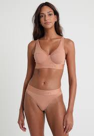 Our lingerie range is extensive and varied, with something to suit every taste and occasion. Calvin Klein Underwear Lined Bralette Triangel Bh Beige Zalando De