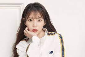 Cara memutihkan kulit ini menjadi persoalan yang mayoritas wanita asia tentu ingin mempunyai kulit putih bersih bukan? Ternyata Ini Rahasia Kulit Mulus Dan Bercahaya Para Perempuan Korea