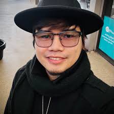 Ganda naman ng dalawang babae na nakita ko!! 😍