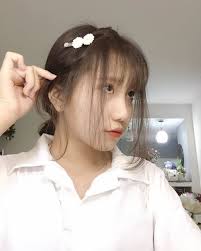 Con thứ lê thần tông: Ghim Tren G I R L 1