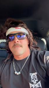 Shane Mifflin's Instagram, Twitter & Facebook