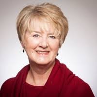 Elise Moss's Instagram, Twitter & Facebook