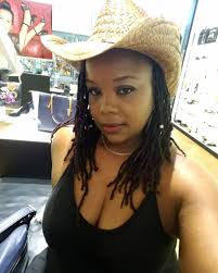 PLUS SIZE MODEL Alicia