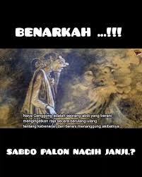 Dia lalu mengubah wujud dirinya menjadi sinar, dan berkelebat secepat angin terbang menuju arah timur. Next Populer Home Facebook
