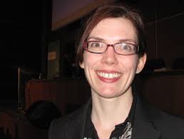 Caroline Allard : de l'importance de gérer son identité corporative au sein  des réseaux sociaux