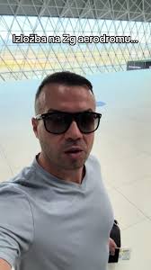 Izložba na aerodromu u Zagrebu