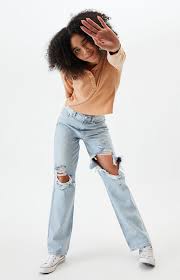 They're better with every wear and break in to become more personalized to you the more you wear them. Pacsun Light 90s Boyfriend Jeans Pacsun