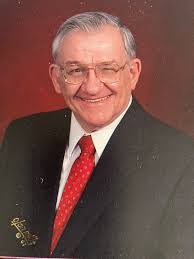 Doris Morey's Instagram, Twitter & Facebook