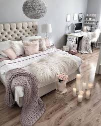 23 Key Pieces Of Glam Bedroom Decor Glitter Sparkle Girly Bedroom Ideas For Small Rooms Women Comfortable Bedroom Decor Home Decor Bedroom