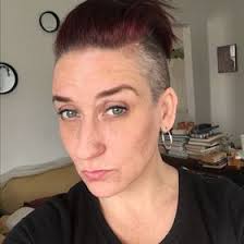 Holly Hahn (hollyhahn)