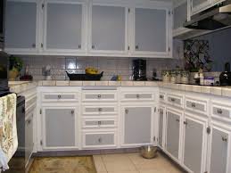 Two Color Kitchen Cabinets Pictures Kitchen Cabinets And Color Kitchen Cabinets Elegant Two Tone Kitchen Kitchen Design Kitchen Cabinet Colors