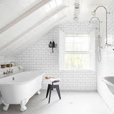 10 Bathroom Lighting Ideas To Make You Look Your Best
