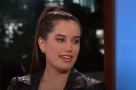 Her mother is the late actress, kelly preston who died on july 12, 2020, after battling breast cancer for a while. Who Is John Travolta S Daughter Ella Bleu Travolta S Boyfriend Love Life And Dating History Ecelebritymirror