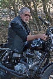 In the episode firinne, clay kills mcgee, member of the first 9 and president of the belfast chapter, for. Sons Of Anarchy Photo Episode 4 11 Call Of Duty Promo Photos Sons Of Anarchy Ron Perlman Anarchy