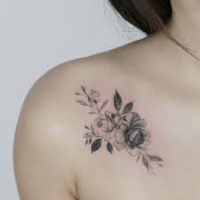 45 Front Shoulder Tattoo Designs For Beautiful Women 2019 Shoulder Tattoos For Girl Front Shoulder Tattoos Flower Tattoo Shoulder Shoulder Tattoos For Females