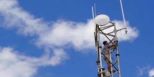 Everything You Need To Know About Small Cell Technology Outdoor Small Cells Et Telecom This is very much unlike the beefier 4g towers that take much longer to install and get up and running. small cells