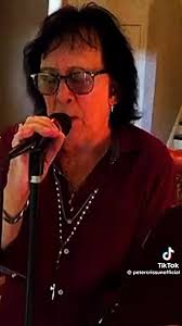 Peter criss, some may not agree, i feel he can still sing just fine!!!💘