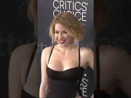 Enter eden sher's spinoff series, sue sue in the city (sue's full name is actually sue sue, though she nearly changed her middle name to lily). Eden Sher Critics Choice Awards 2015 Sexy Youtube