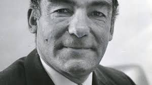 Robert Solomon, former Fed chief economist and financial reformer, dies at  92