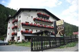 Family Hotel Arnica 3 In Moieciu De Sus Romania Lets Book Hotel