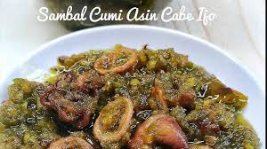Bagi mayoritas masyarakat indonesia, masakan jika tidak dilengkapi dengan sambal jadi kurang sempurna. Resep Sambal Cumi Asin Cabe Ijo Makan Malam Makin Spesial Dengan Sepiring Olahan Seafood Tribunstyle Com