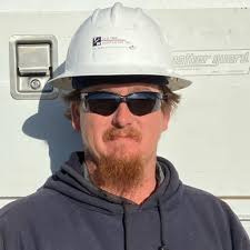 Hot Wires and Cold Nights: The life of a lineman