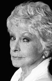 Elsa Meredith's Instagram, Twitter & Facebook