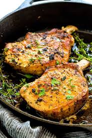 Cast Iron Skillet Pork Chops Are A Quick And Delicious Way To Serve A Satisfying Gour Cast Iron Skillet Recipes Dinner Cooking Pork Chops Pan Seared Pork Chops