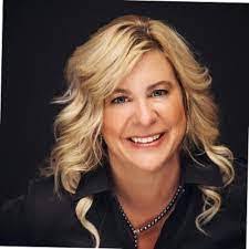 Carrie Canady's Instagram, Twitter & Facebook