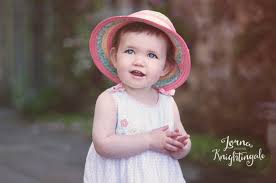By dana sullivan when will i know whether my child is a righty or a lefty? Family Photography Miskin Little Girl Teagan Fifteen Months Old Newborn Baby Photographer Cardiff Lorna Knightingale