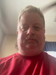 Scotty Riggs lost his mother and his house was foreclosed. He ended up  living in his car with his mom's cats and he was thinking about taking his  life when he got