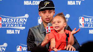 Steph curry said it was his daughters' first women's basketball game. Stephen Curry S Daughter Steals Press Conference Spotlight Again
