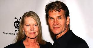 Il fut élevé dans un cadre catholique, puis il étudia le bahaïsme, le bouddhisme ainsi que la scientologie. Patrick Swayze Decouvrez Sa Veuve Et L Amour De Sa Vie Lisa Niemi