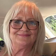 ✨RECCOMENDAIONS NEEDED✨ I just moved to Bournemouth and i'm