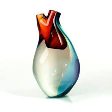 Heart Vase By Tsunami Glassworks Heart Vase Heart Shaped Vase Flower Vase Design