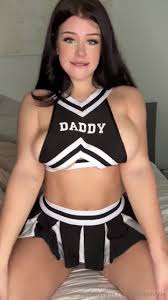 Mikki Marie cheerleader solo