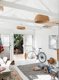 Get The Look The California Surf Shack Casual Cool Surf House Decor Surf House Beach House Interior