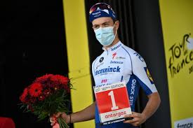 Guests can have a drink at the snack bar. Deceuninck Quick Step Cycling Team