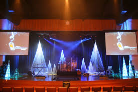 Thoughts On Christmas Decor Christmas Stage Design Christmas Stage Chasing Christmas Lights