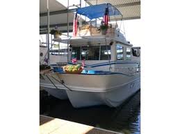 If you are a boat dealer/broker and you have new or used houseboats for here's some recommended houseboats for sale in the area to start. 1985 Holiday Mansion Barracuda Houseboat Powerboat For Sale In Kentucky