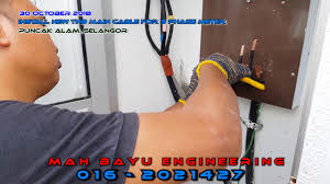 Pada kwh meter tipe mekanik ini, terdapat koil yang menghasilkan fluks magnet yang searah dengan arus dan tegangan. Pakar Elektrik Main Cable Tnb Ke Meter Di Curi Youtube