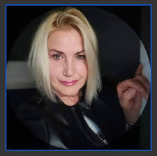 Dear friends and supporters of Art Visions, I've been considering for some  time whether to end my experience and presence in this group and, perhaps,  open another art page exclusively under my