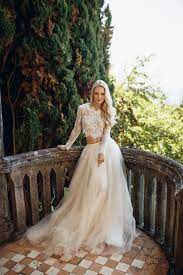 12 Awesome Colored Wedding Dresses Ideas Crop Top Wedding Dress Top Wedding Dresses Two Piece Wedding Dress