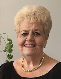 Lenora Mclamb's Instagram, Twitter & Facebook