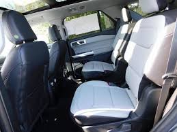 Seats up seven, with two front seats, a second row while the ford explorer seating and dimensions are impressive, so are the interior features, keeping you 2021 ford explorer interior. 2021 Ford Explorer Xlt 1fmsk8dh1mga22437 615 244 3615 Wyatt Johnson Ford Nashville Tn