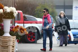 Pentru ca multi oameni folosesc expresiile, secol, veac, deceniu, mileniu, insa de multe ori confunda o expresie cu alta pentru ca nu cunosc ce inseamna fiecare, iata mai jos explicatiile: Manelistul Ionut Cercel Este Mare Cuceritor La 16 Ani Conduce Si Cucereste Fetele Din Tot Orasul Cu Trandafiri Rosii