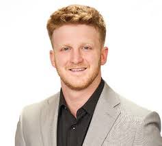 Daniel Curd's Instagram, Twitter & Facebook