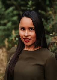 Sandra Eunice's Instagram, Twitter & Facebook