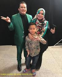 She lives in her own little fairytales. Keluarga Berpindah Ke Kl Ameng Akui Dirinya Kini Semakin Mahal Saham Penyanyi Ameng Spring Mencanak Naik Sejak Berakhirnya Program Realiti Gegar V Keluarga